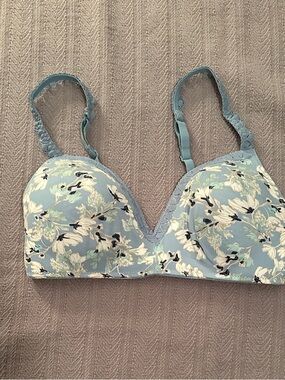 Anne Klein Light Blue Floral Wireless Bra with 2-way straps